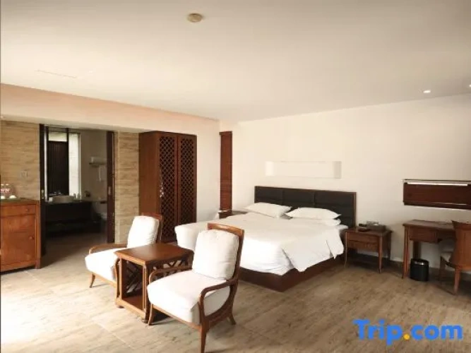 4 Bedrooms Deluxe Family Suite