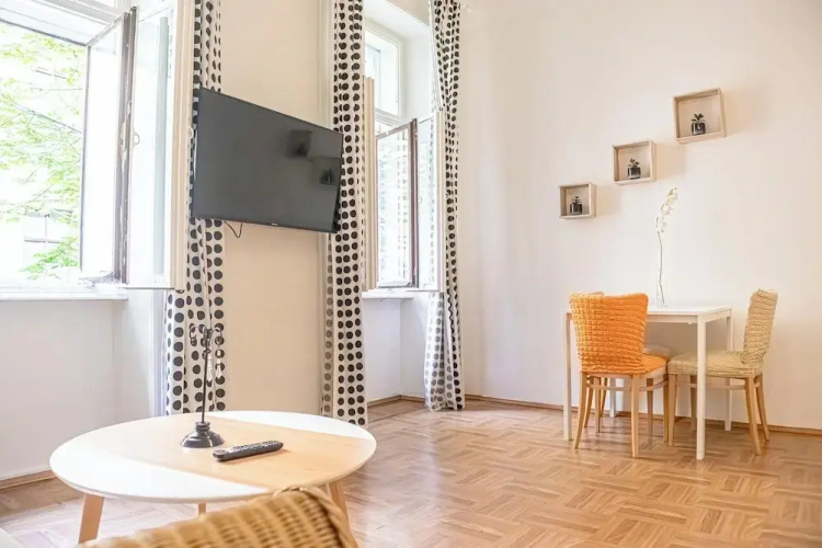 Cozy 1BR Apt Great for Long Stays