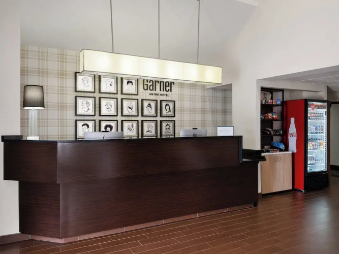 Garner Hotel Topeka West