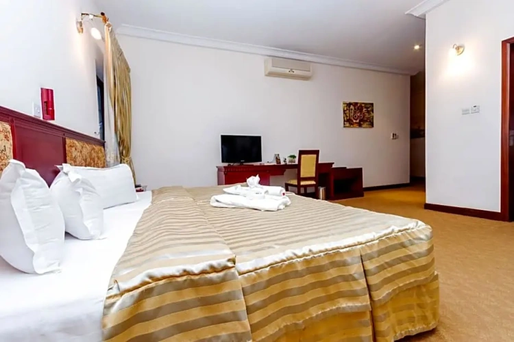 Double Suite
