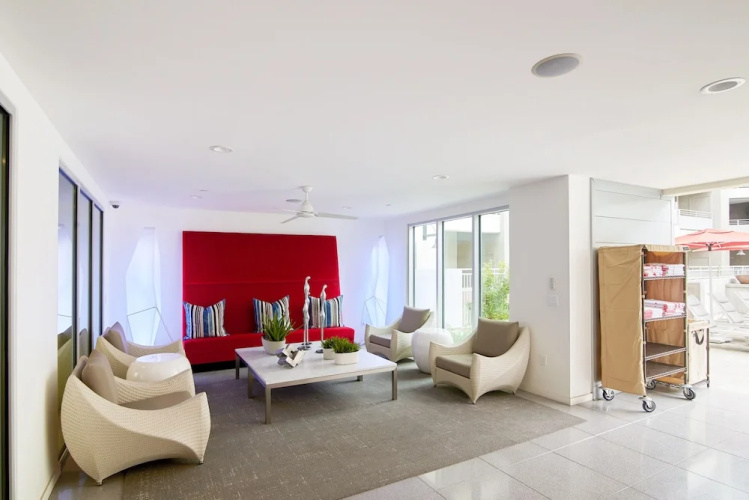 Lovely Midtown Suites by Sonder