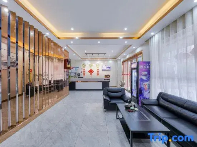 Glenelg Hotel Gian