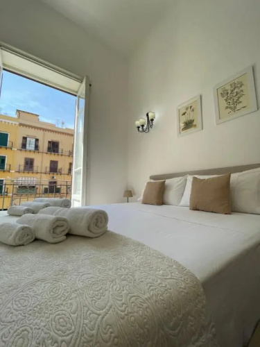 Central Station Apartments Holidays