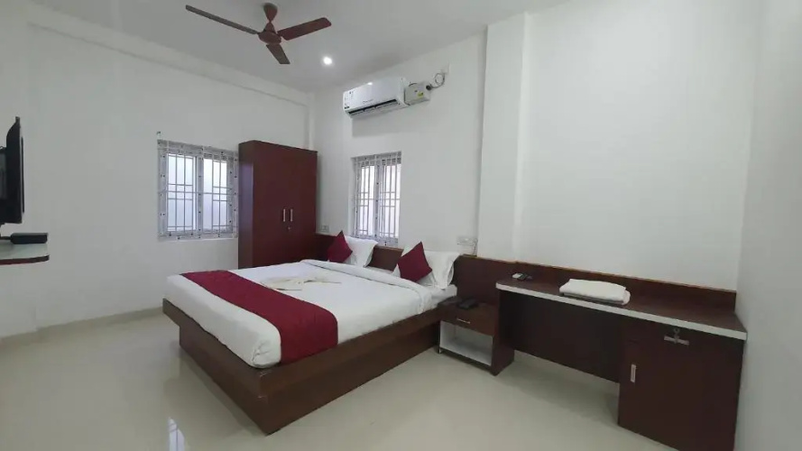 JR Service Apartment