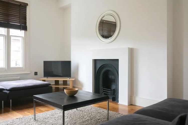 2 BED Flat in Swiss Cottage