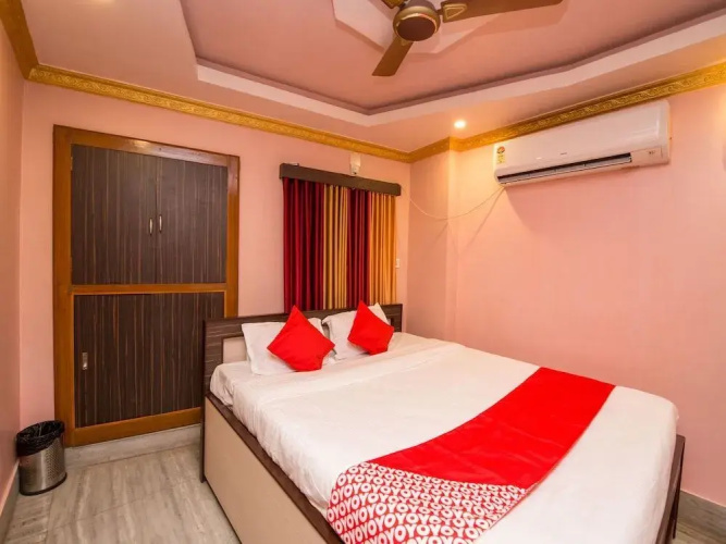 Hotel Moonlight by OYO Rooms
