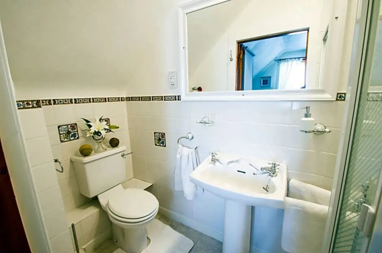 Anchorage B&B (Adults Only)