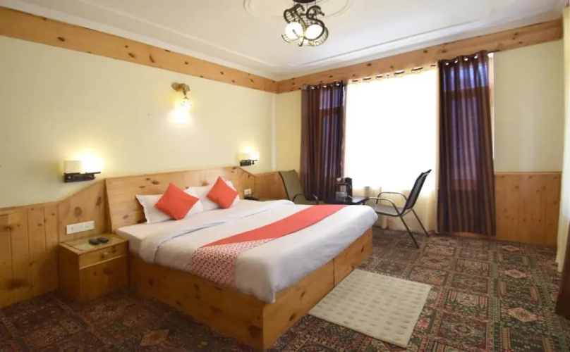 OYO 1837 Hotel Golden Meadows