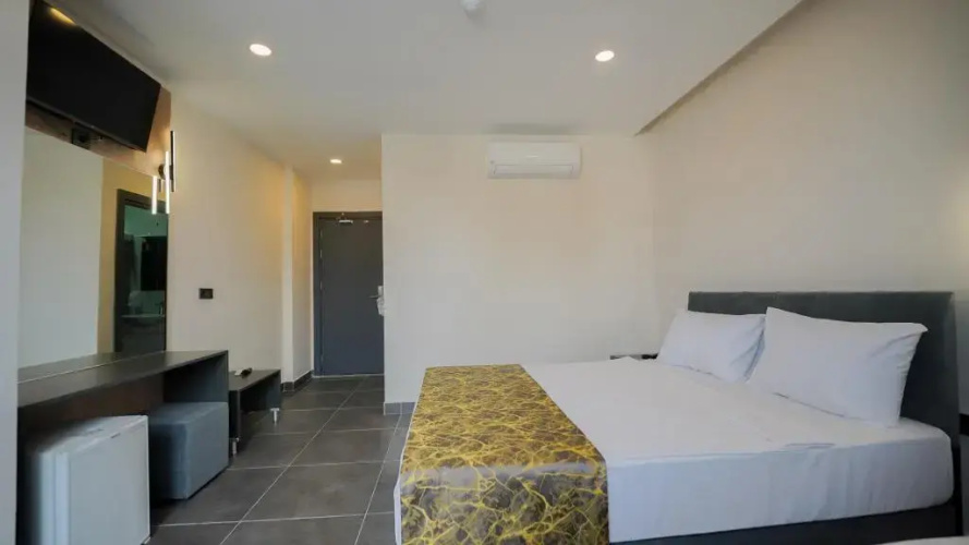 Blue Serenity Hotel