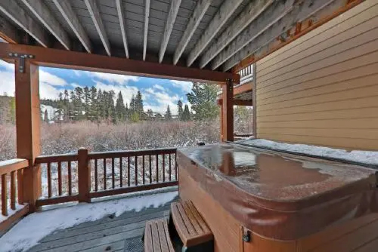 102 Willows Way Townhouse