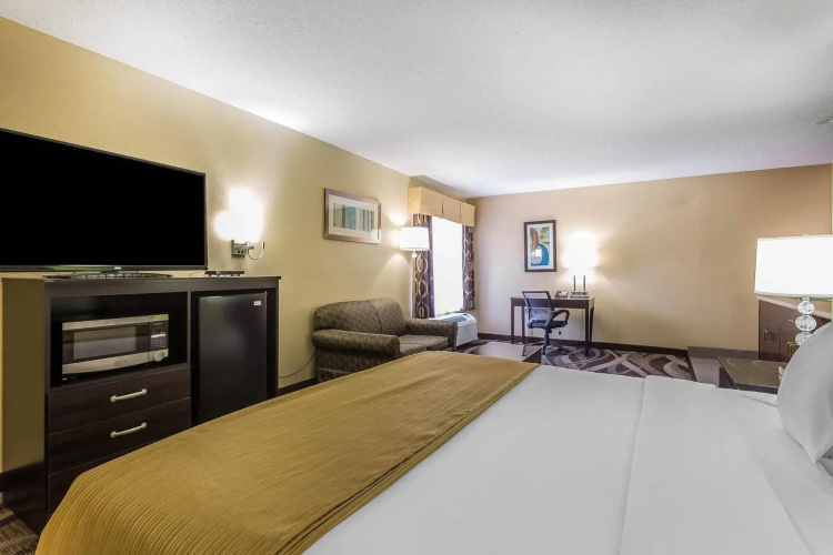 Quality Inn Warsaw I-40
