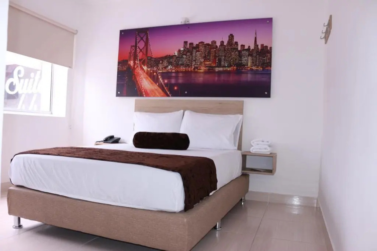 Suites 44 Hotel