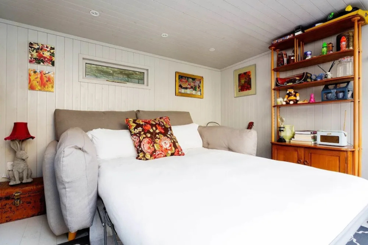 The Shepherd's Bush Hideaway
