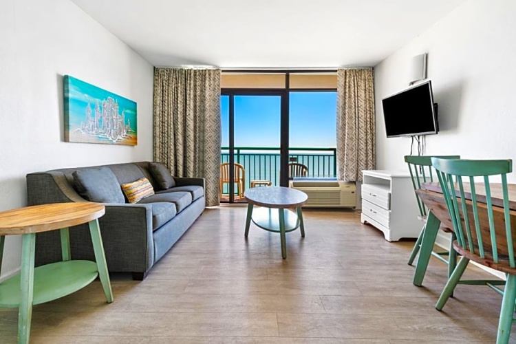 1 Bedroom Double Suite oceanfront