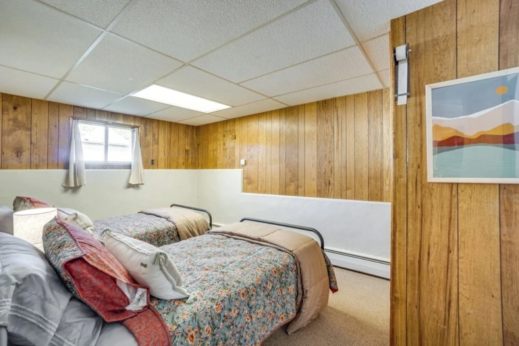 4 Bedrooms Cottage