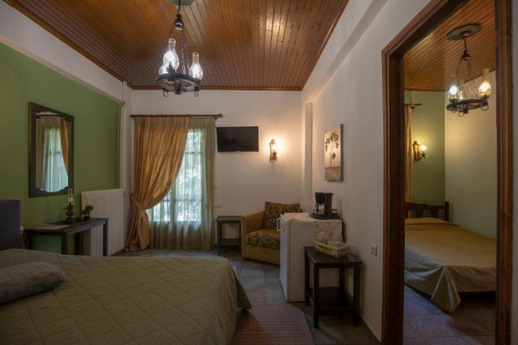 Standard Quadruple room