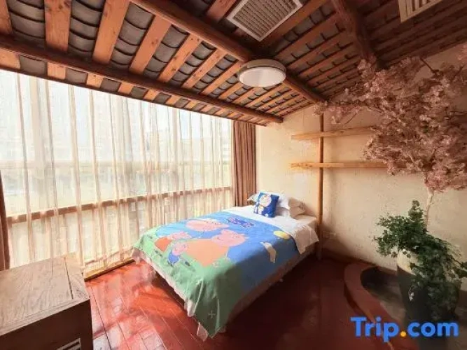 Quadruple Family Suite