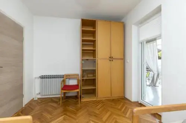 Apartments Hrestak
