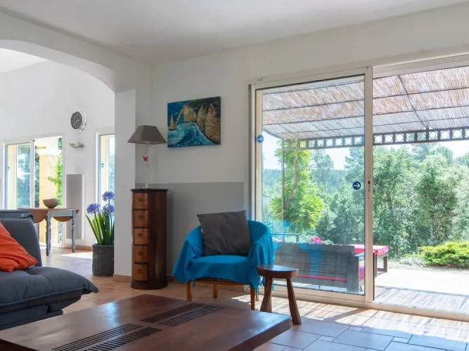 Secluded Villa in Lorgues With Private Pool