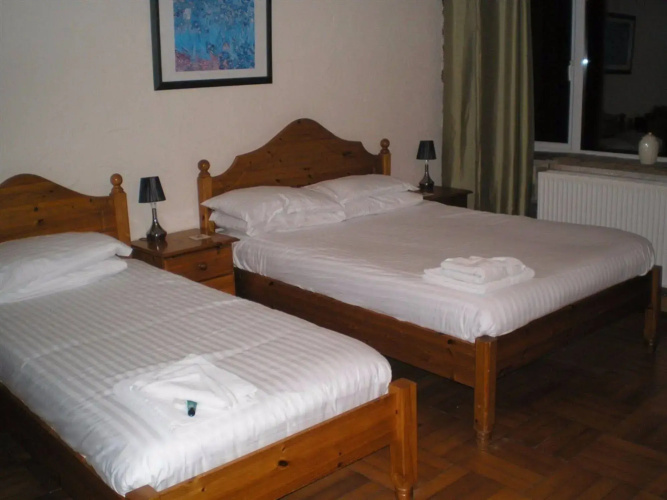 Hadrian Lodge