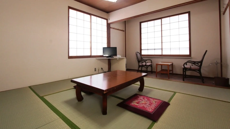 Standard room with mountain view