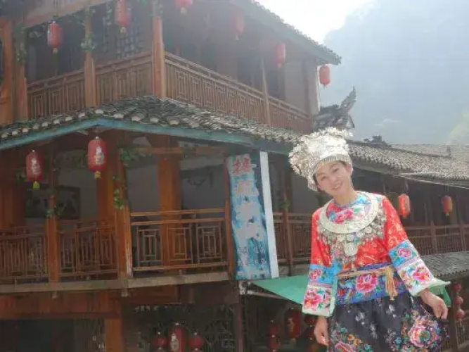 Jielong Inn(吉首德夯接龙客栈)