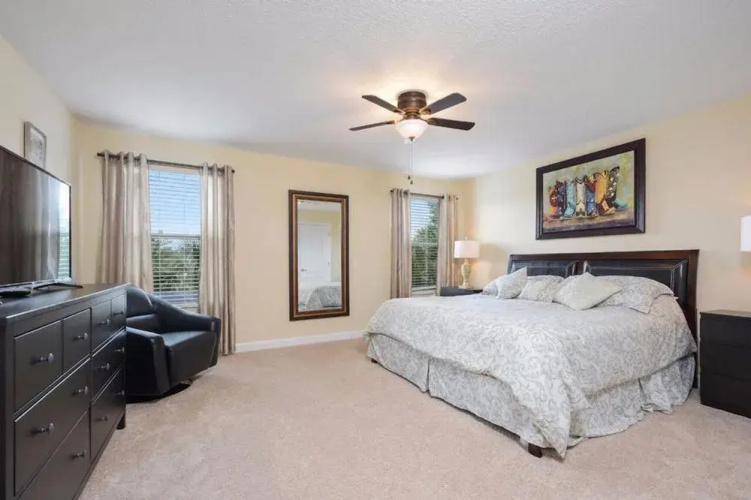 Paradise Palms 18007