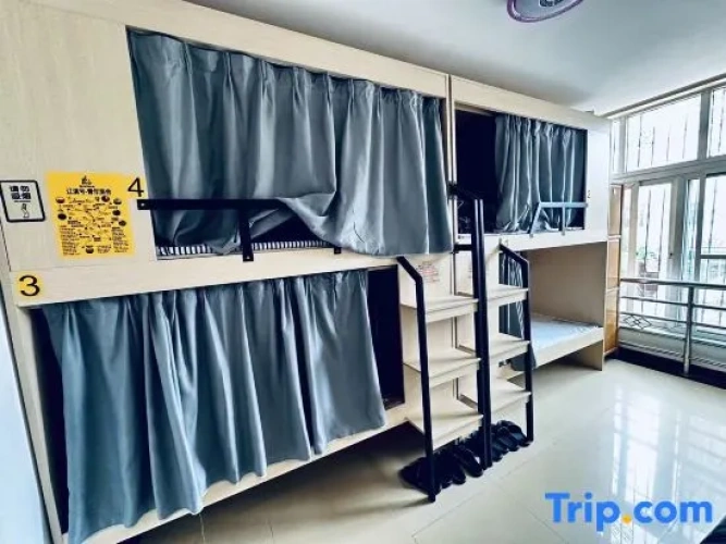 Bed in Dorm (female dorm)