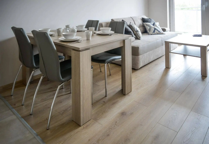 Bently Apartments - Four Oceans Seaside