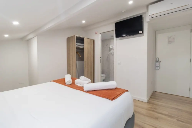 Deluxe Single room