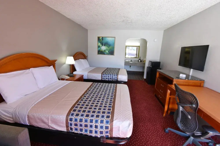 Travel Inn