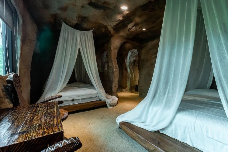 Standard Quadruple room with balcony