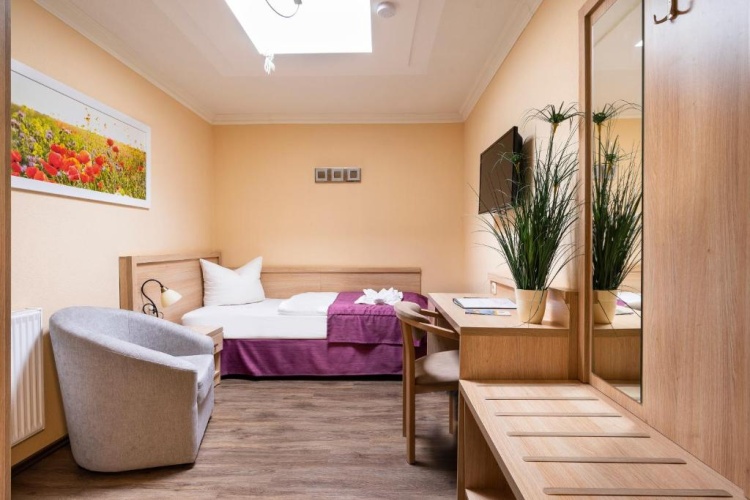 Standard Single room