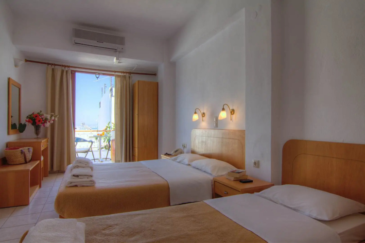 Adonis Hotel 2 (Crete)
