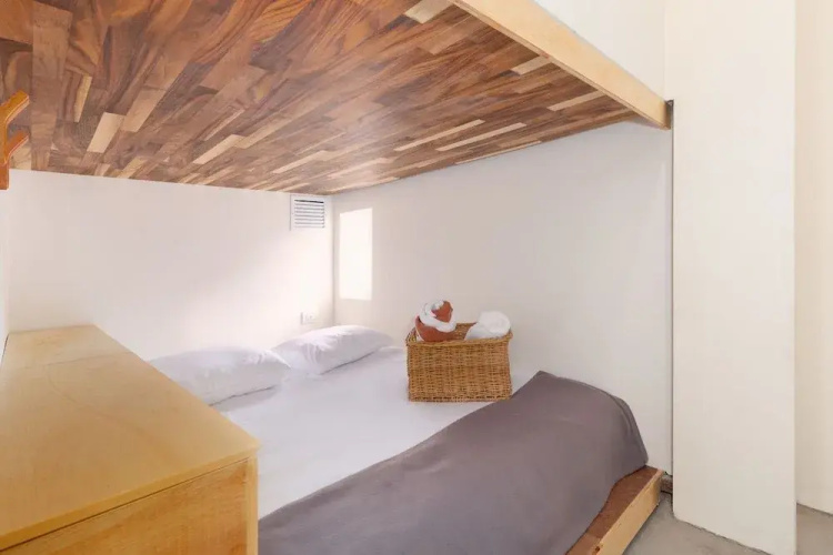 Oostel Smart Hostel