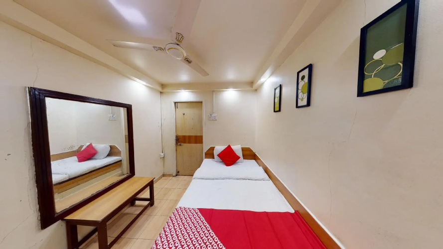 Dreamland Hotel
