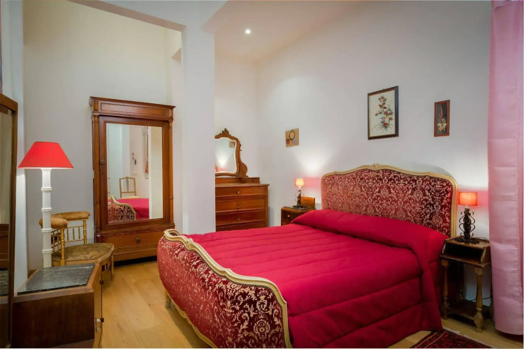 Florence Vintage Apartment