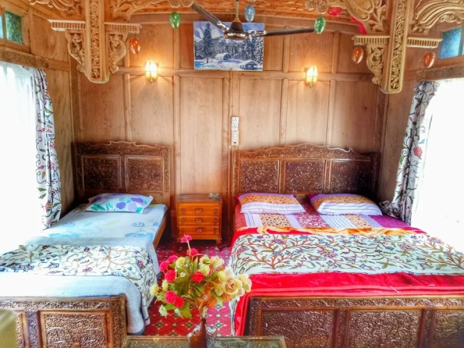 Deluxe Triple room with lake view
