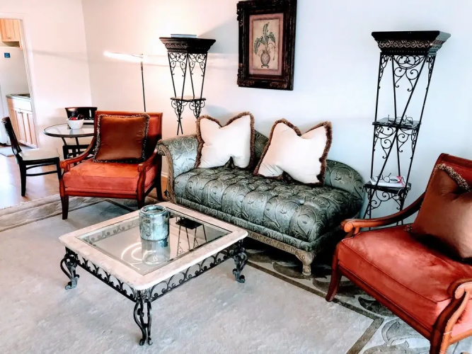 Olde Naples Condo #817