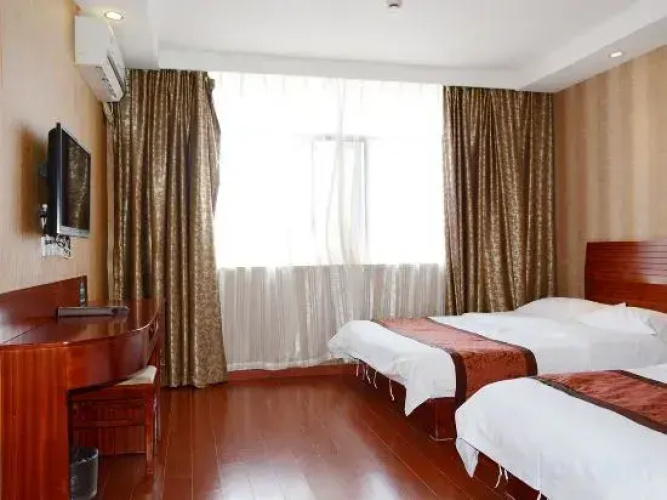 Holiday Inn Shanghai Viberly