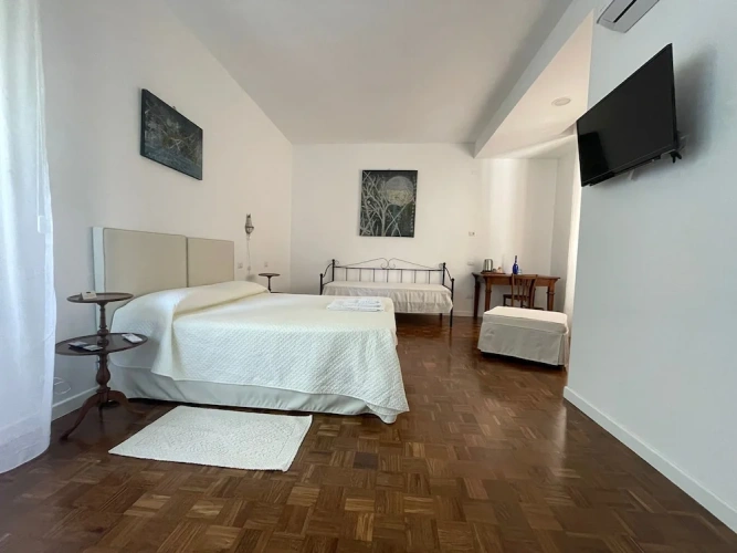 Superior Triple room