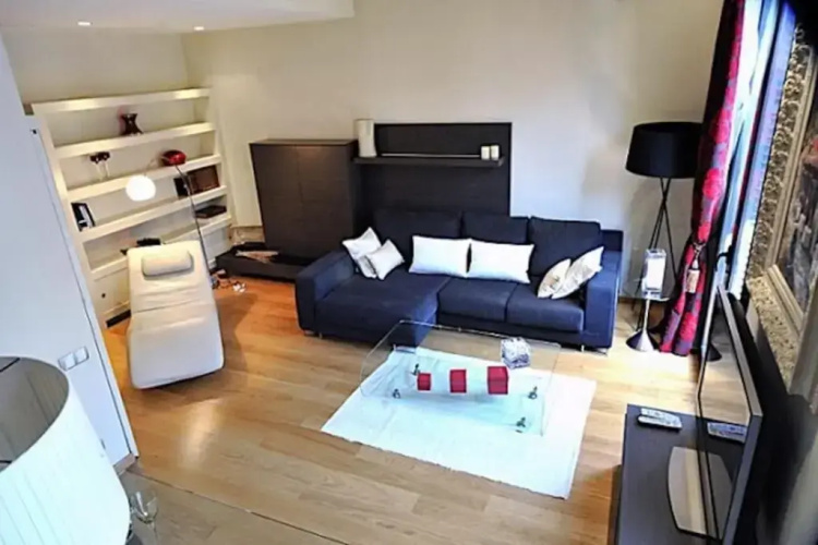1208 - Exclusive Design Apartment