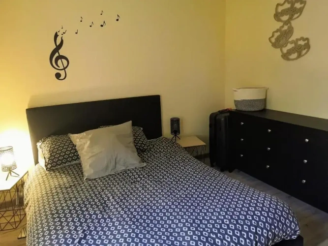 2 Bedrooms Cottage