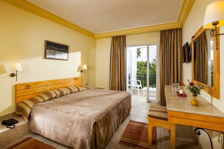 Standard Double room with garden view