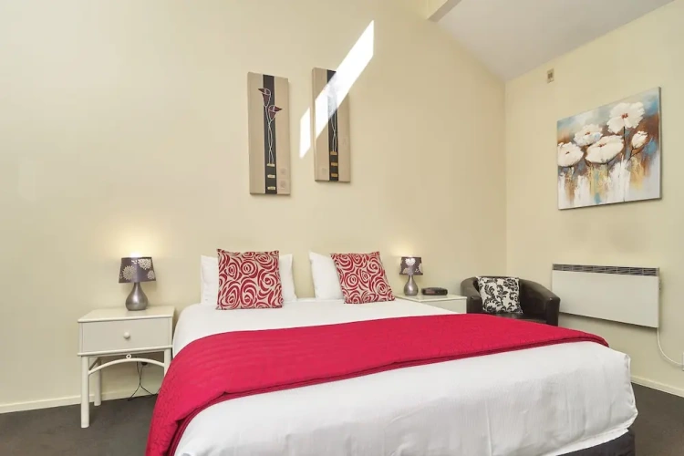 1 Bedroom Standard Double Suite with balcony