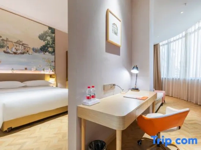 Deluxe Family Suite