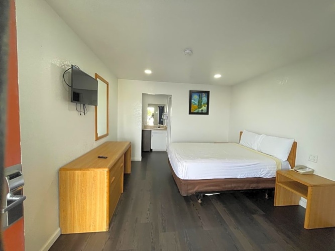Economy Quadruple room