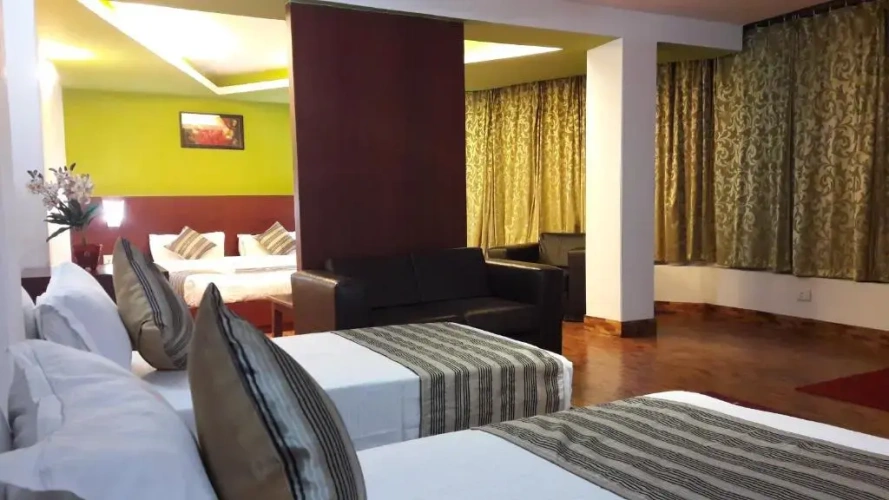 Deluxe Family Suite