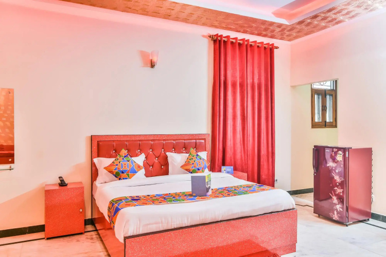 FabExpress Prakash Apartment