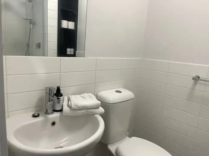 Prahran Convenience - Close to Everything